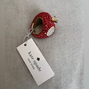 Kate Spade Dashing Beauty Apple Statement Ring Size 6 
Bling Apple Ring